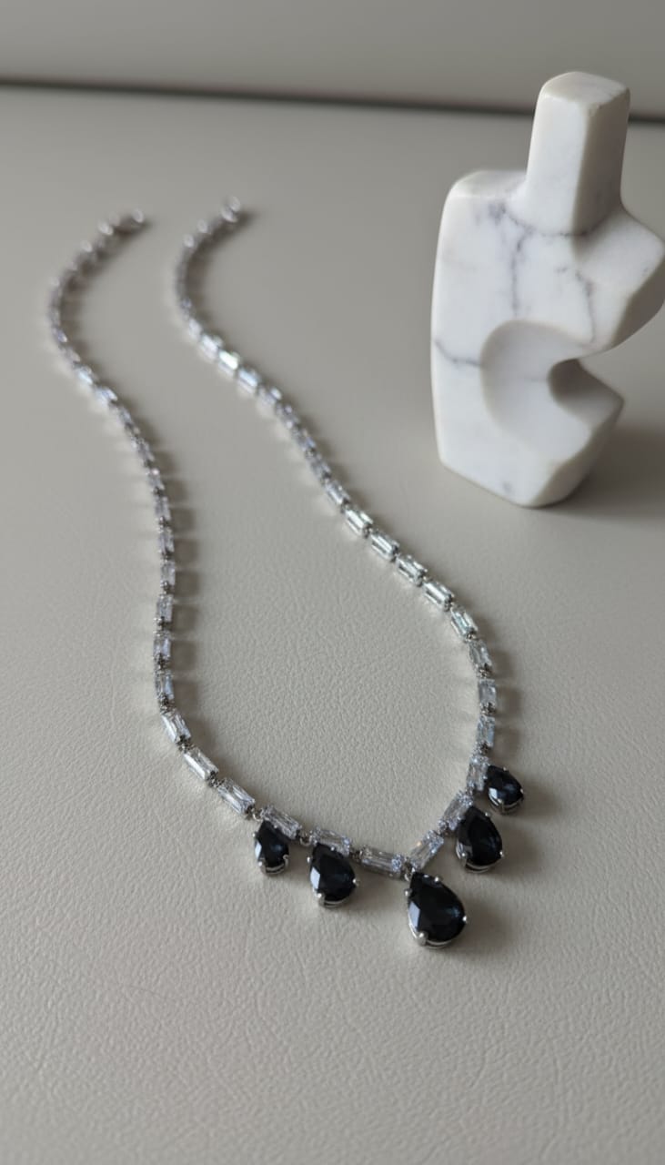 Midnight Elegance Necklace