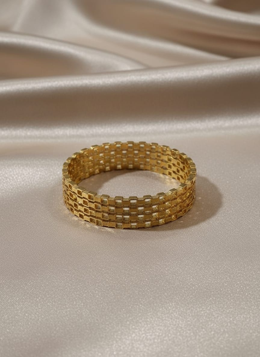 Regal Mesh Harmony Cuff