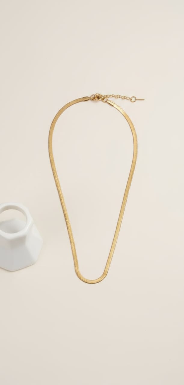 Classic Flat Gold Chain Necklace for Everyday Elegance