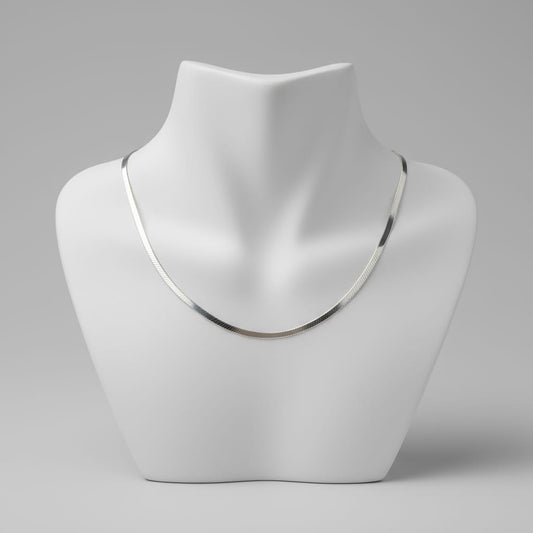 Classic Flat Silver Chain Necklace for Everyday Elegance