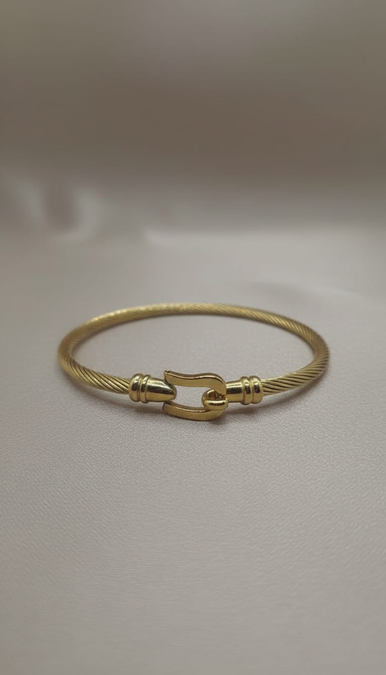 Golden Cable Hook Bracelet