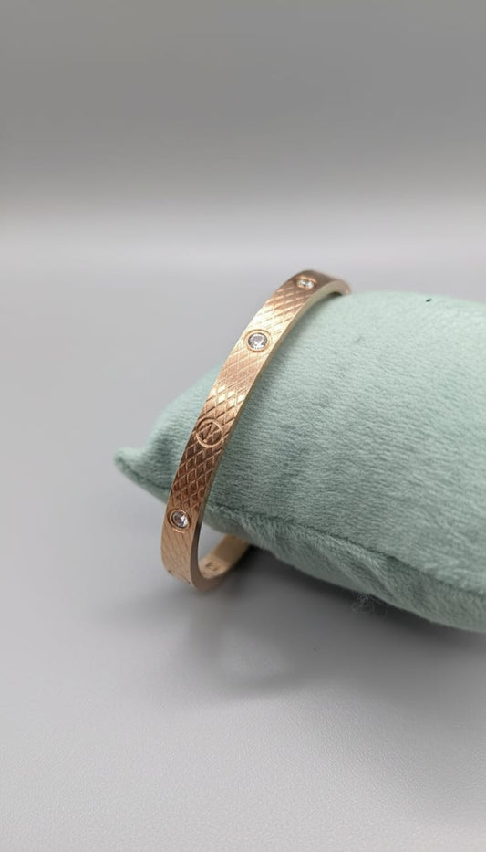 Rose Lattice Sparkle Bangle