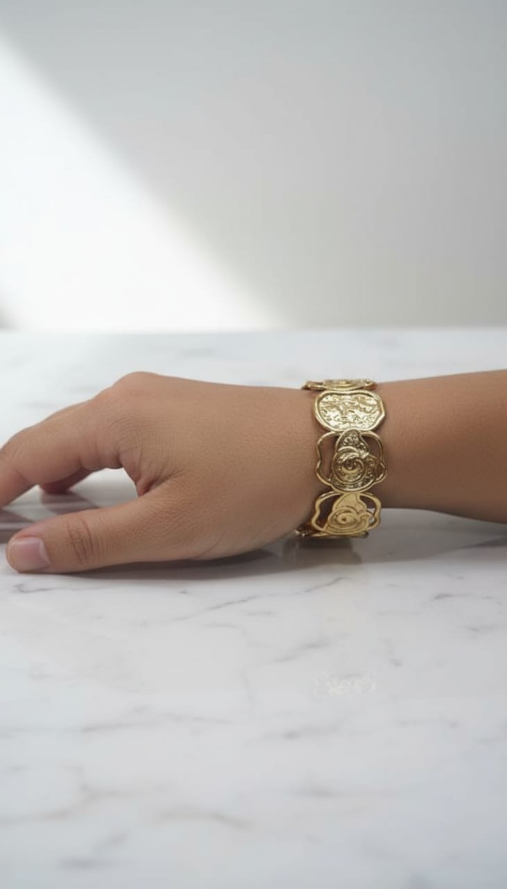 Elegant Textured Gold Statement Kada – Artistic Spiral and Embossed Design