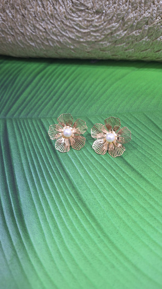 Flower earrings