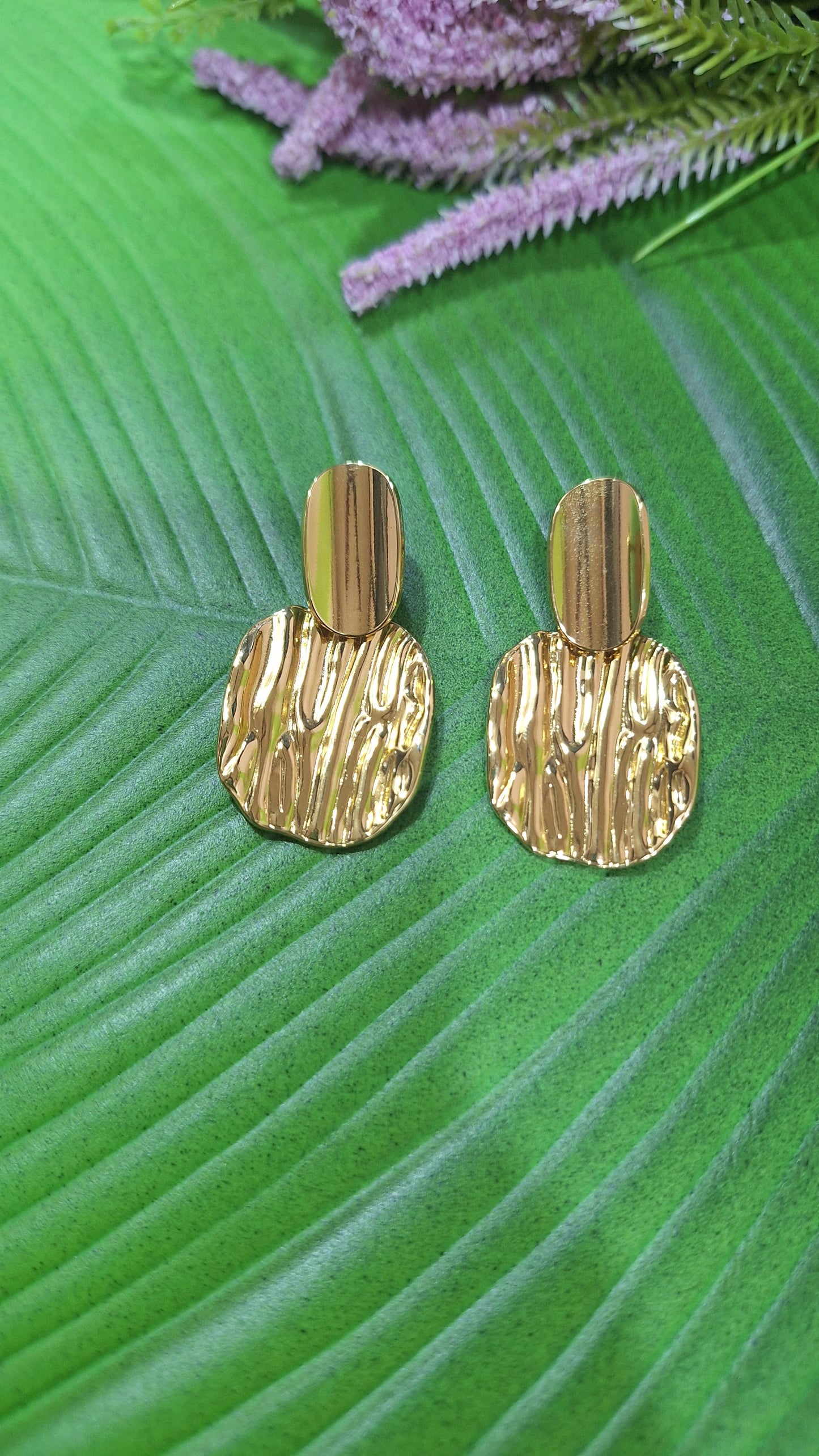 Layered round earring